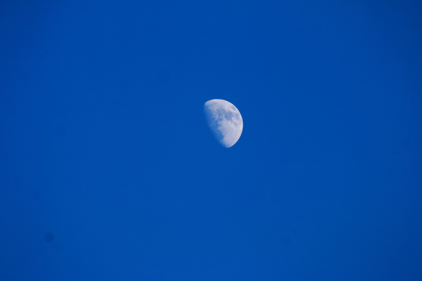 Mond (2)